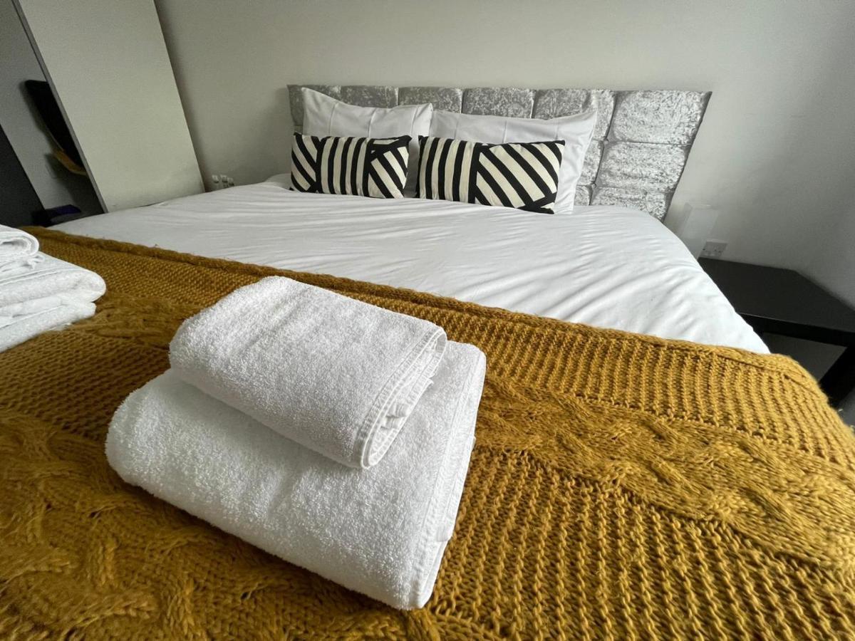 Modern Room With Huge Bed - Walk To City Centre! Μάντσεστερ Εξωτερικό φωτογραφία