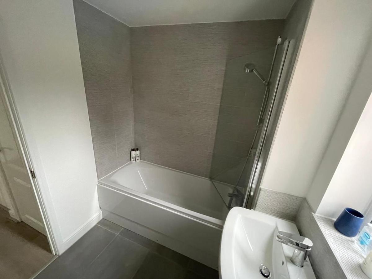 Modern Room With Huge Bed - Walk To City Centre! Μάντσεστερ Εξωτερικό φωτογραφία